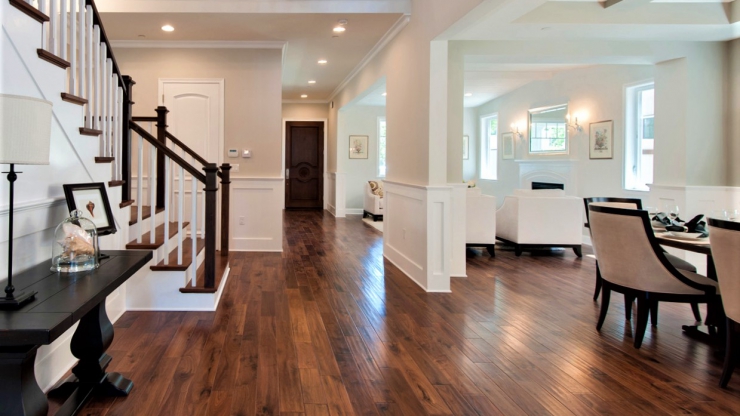 Hardwood Floor Refinishing Chicago, IL – Why This Is Not A DIY Project?